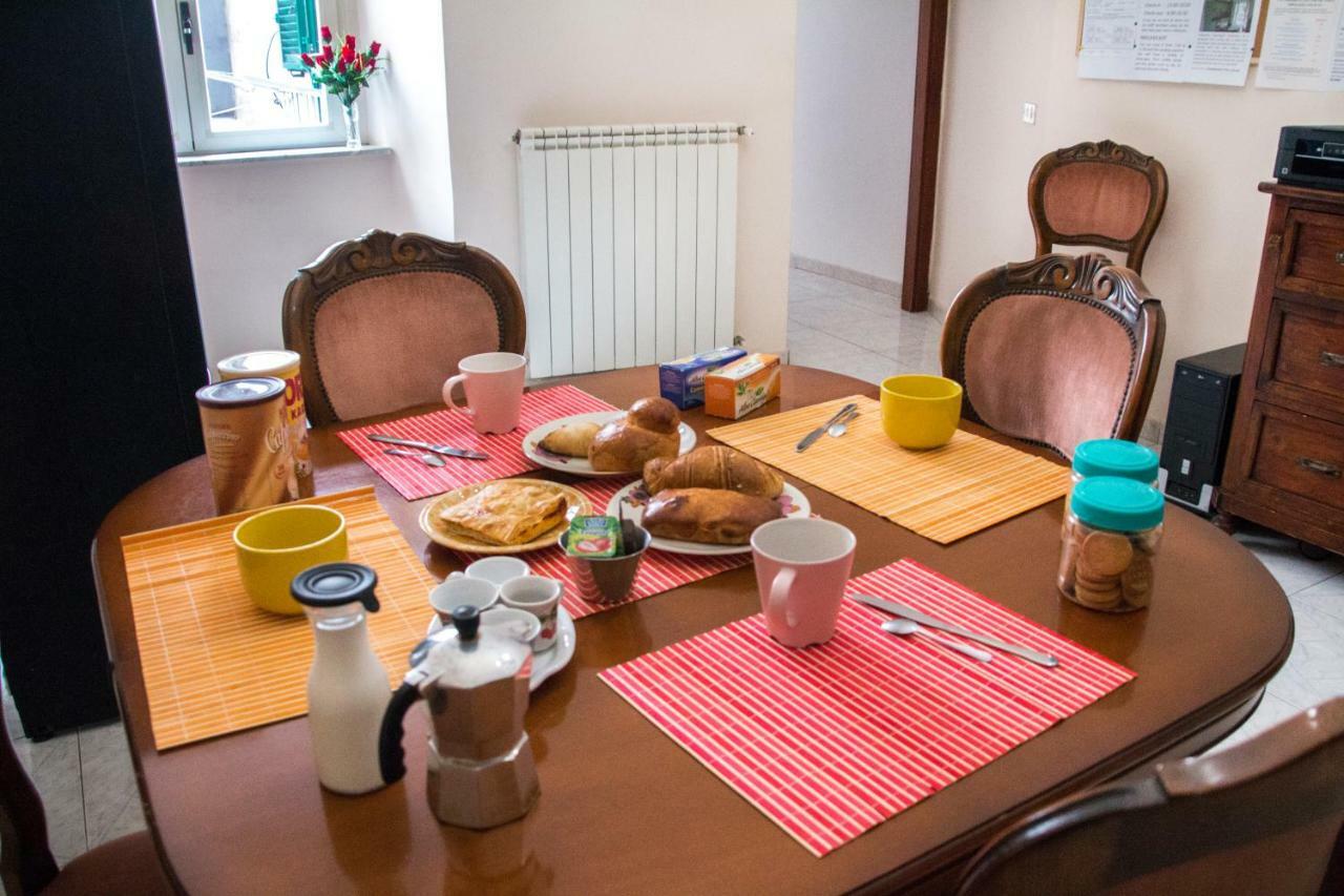 B&B Carbonara Napoli Bagian luar foto