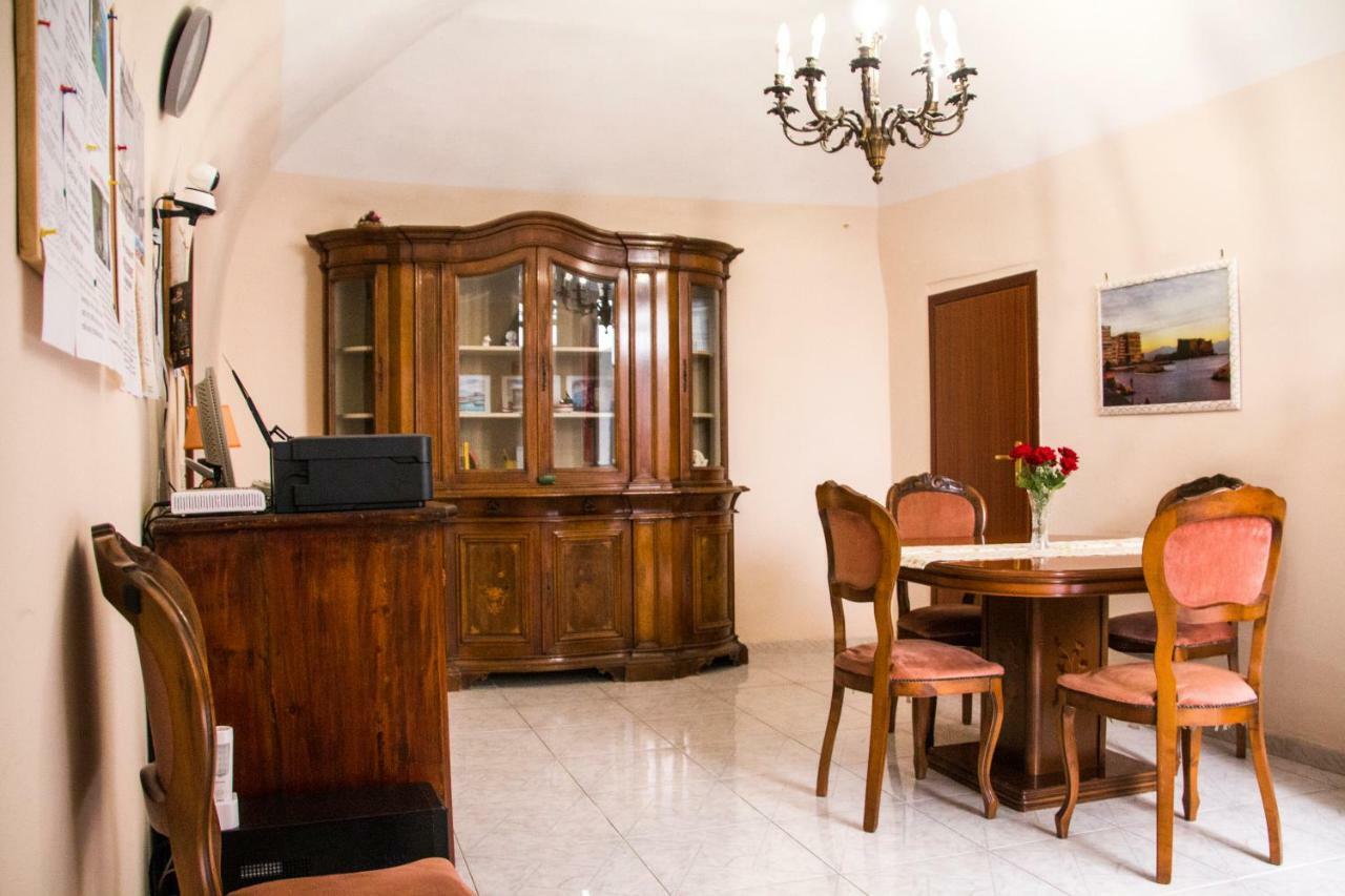 B&B Carbonara Napoli Bagian luar foto