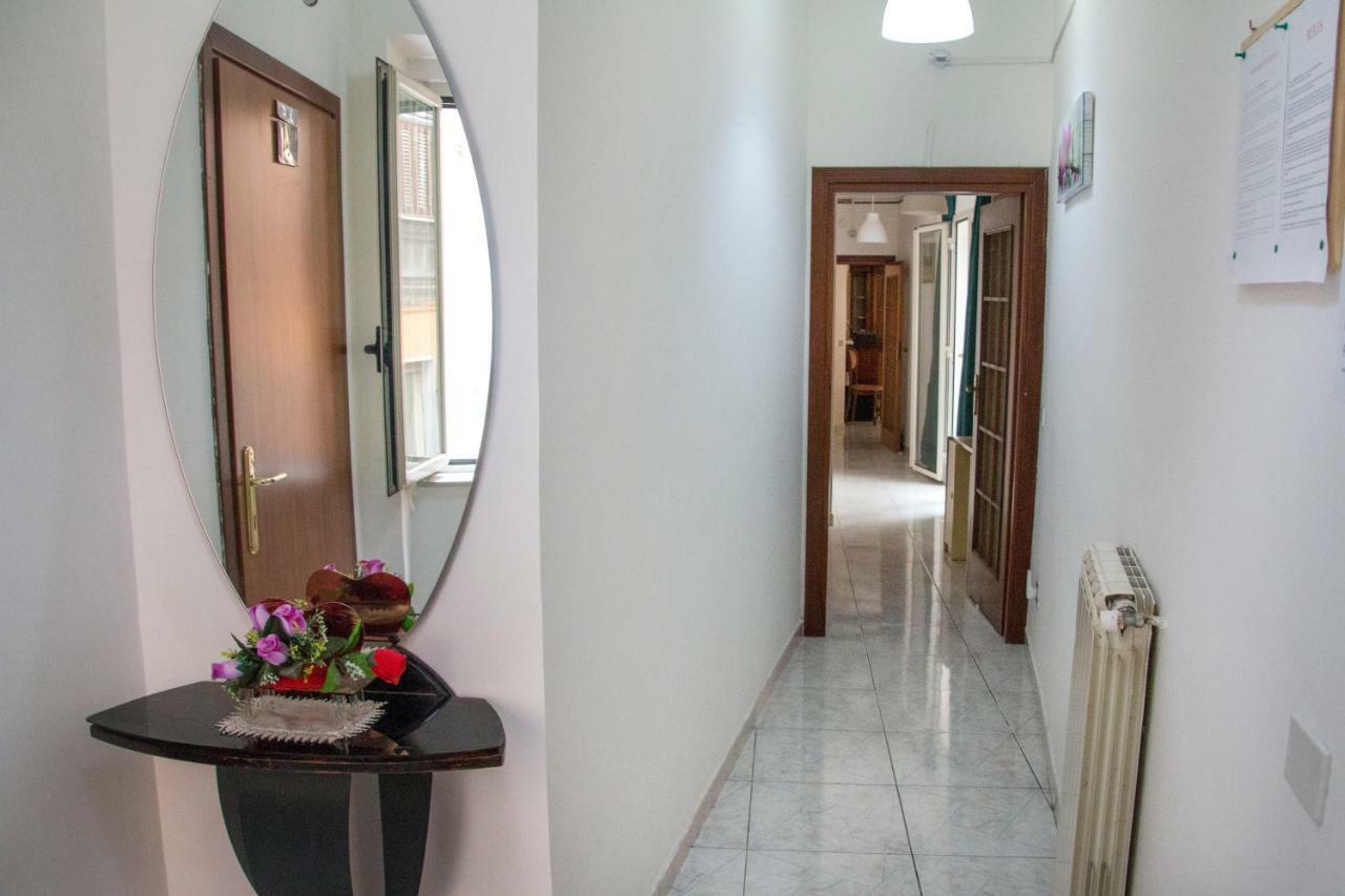 B&B Carbonara Napoli Bagian luar foto