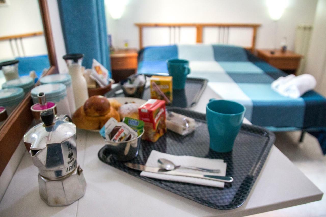 B&B Carbonara Napoli Bagian luar foto