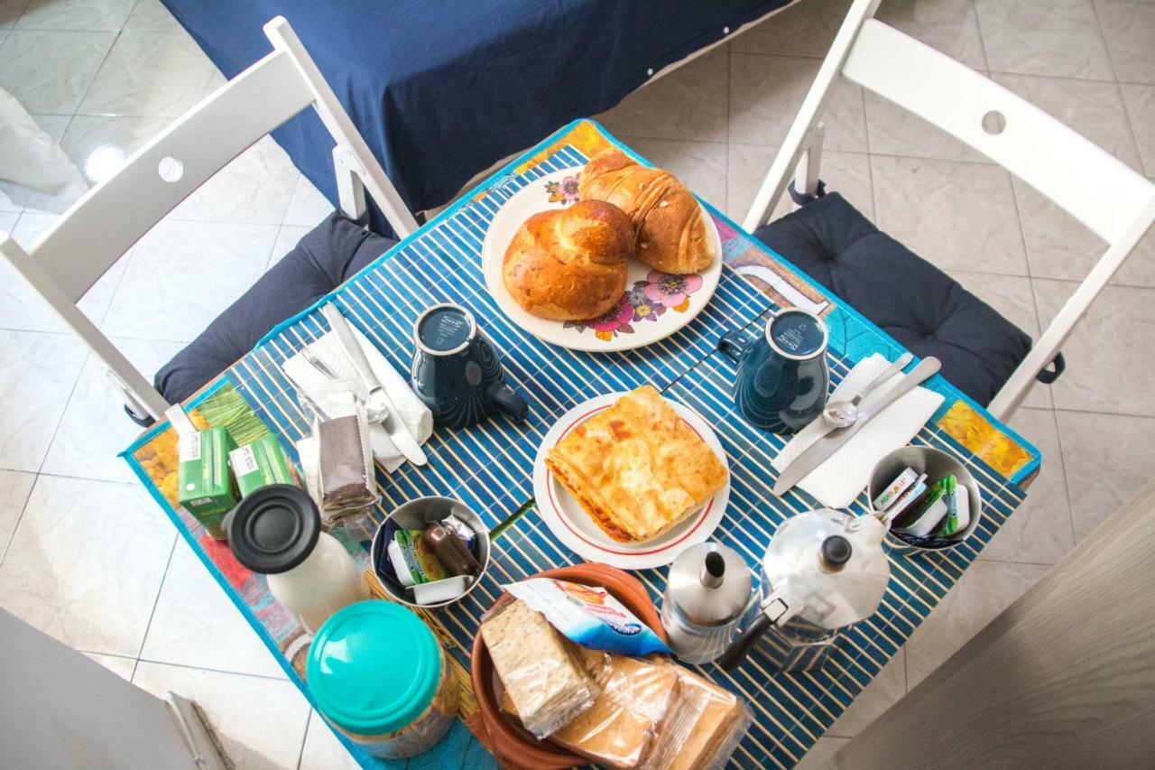 B&B Carbonara Napoli Bagian luar foto