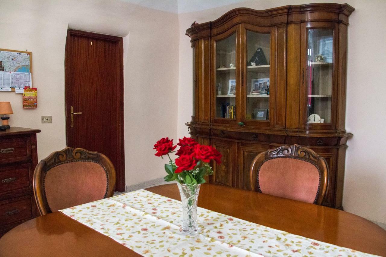 B&B Carbonara Napoli Bagian luar foto