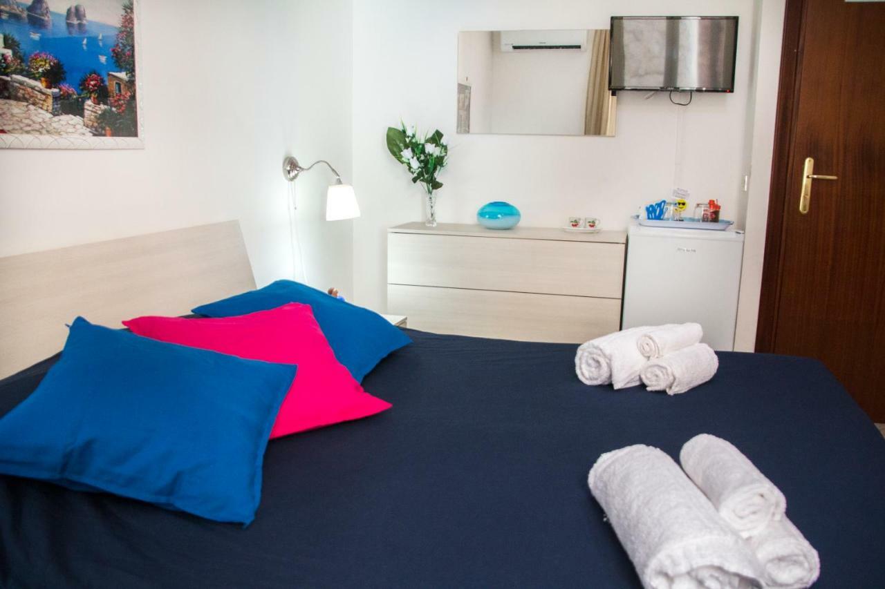 B&B Carbonara Napoli Bagian luar foto