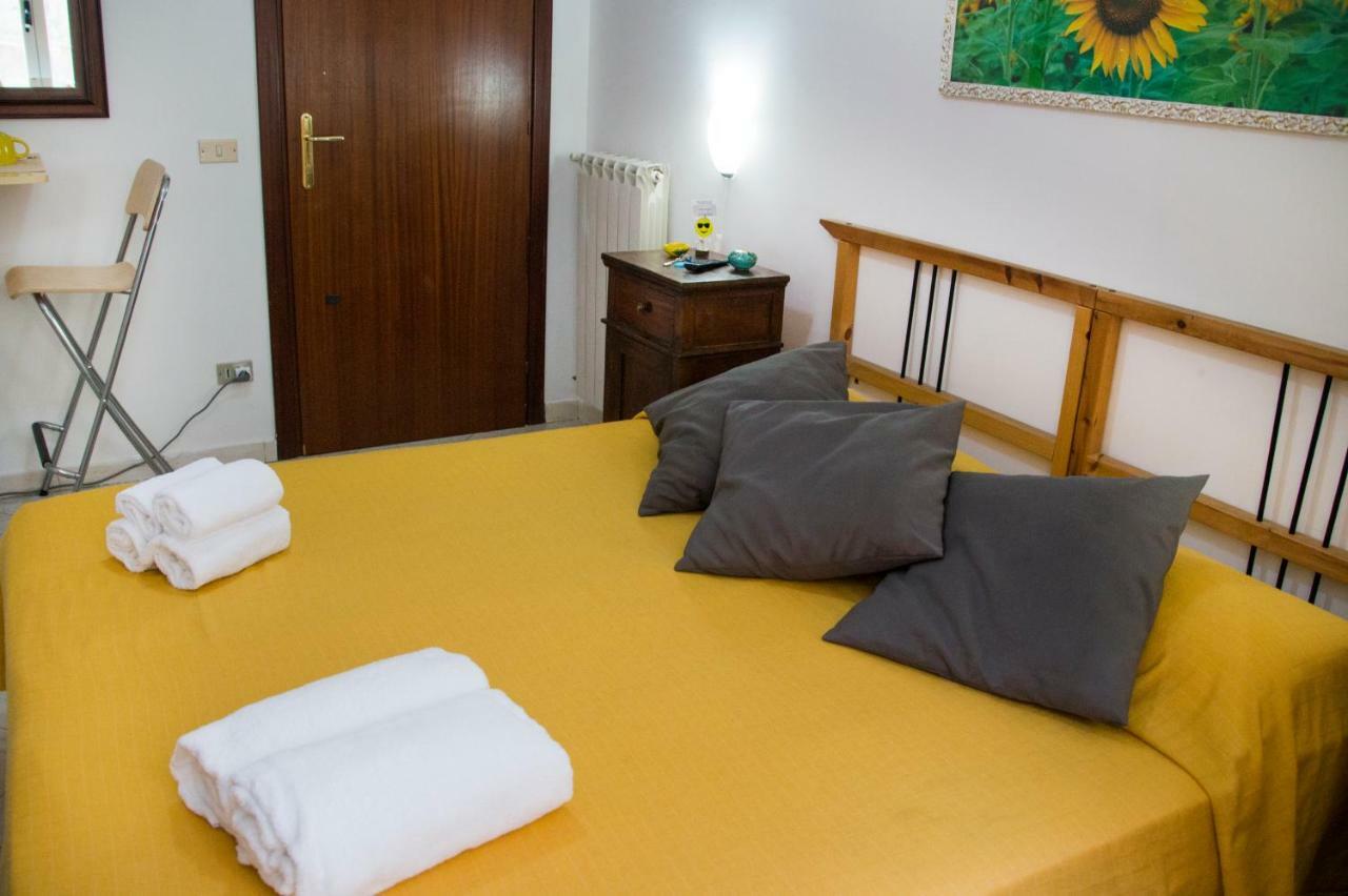 B&B Carbonara Napoli Bagian luar foto