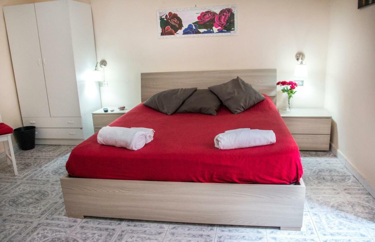 B&B Carbonara Napoli Bagian luar foto