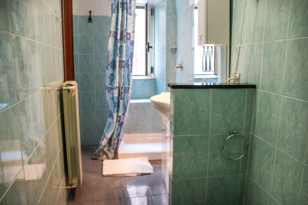 B&B Carbonara Napoli Bagian luar foto